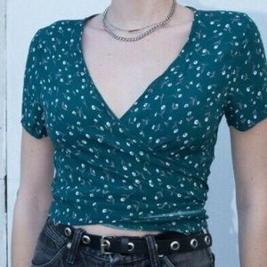 NWOT BRANDY MELVILLE GREEN WRAP TOP